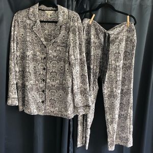 Soma Pajama Set long sleeves and long tie pants